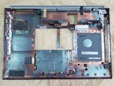Нижня частина Packard&nbsp;Bell&nbsp;Easynote&nbsp;TR81
